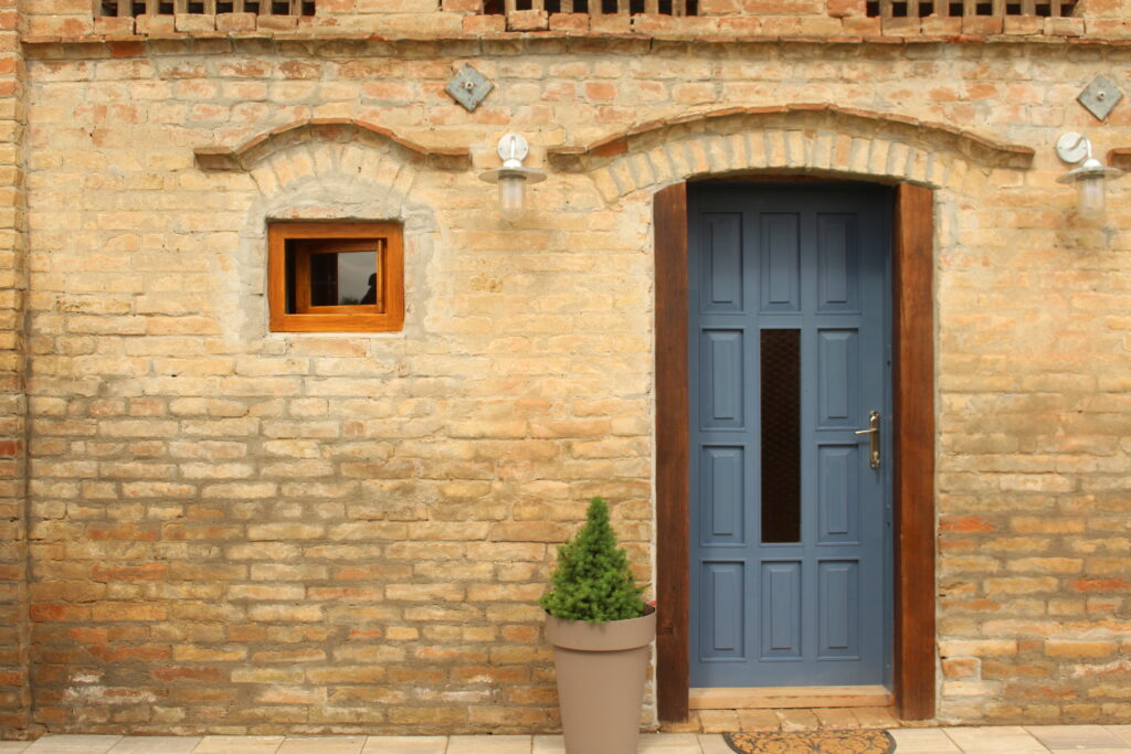 Obnovljeni stogodišnji štagalj u Kuzmanovi dvorima u Štitaru